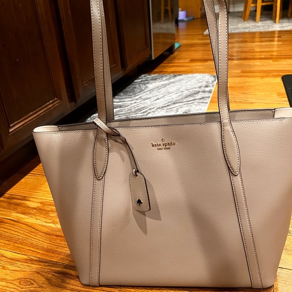 KATE SPADE Cara Tote in tan - Picture 2 of 15